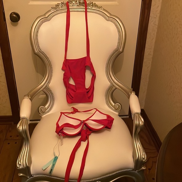 Women’s Swimwear - Picture 4 of 8